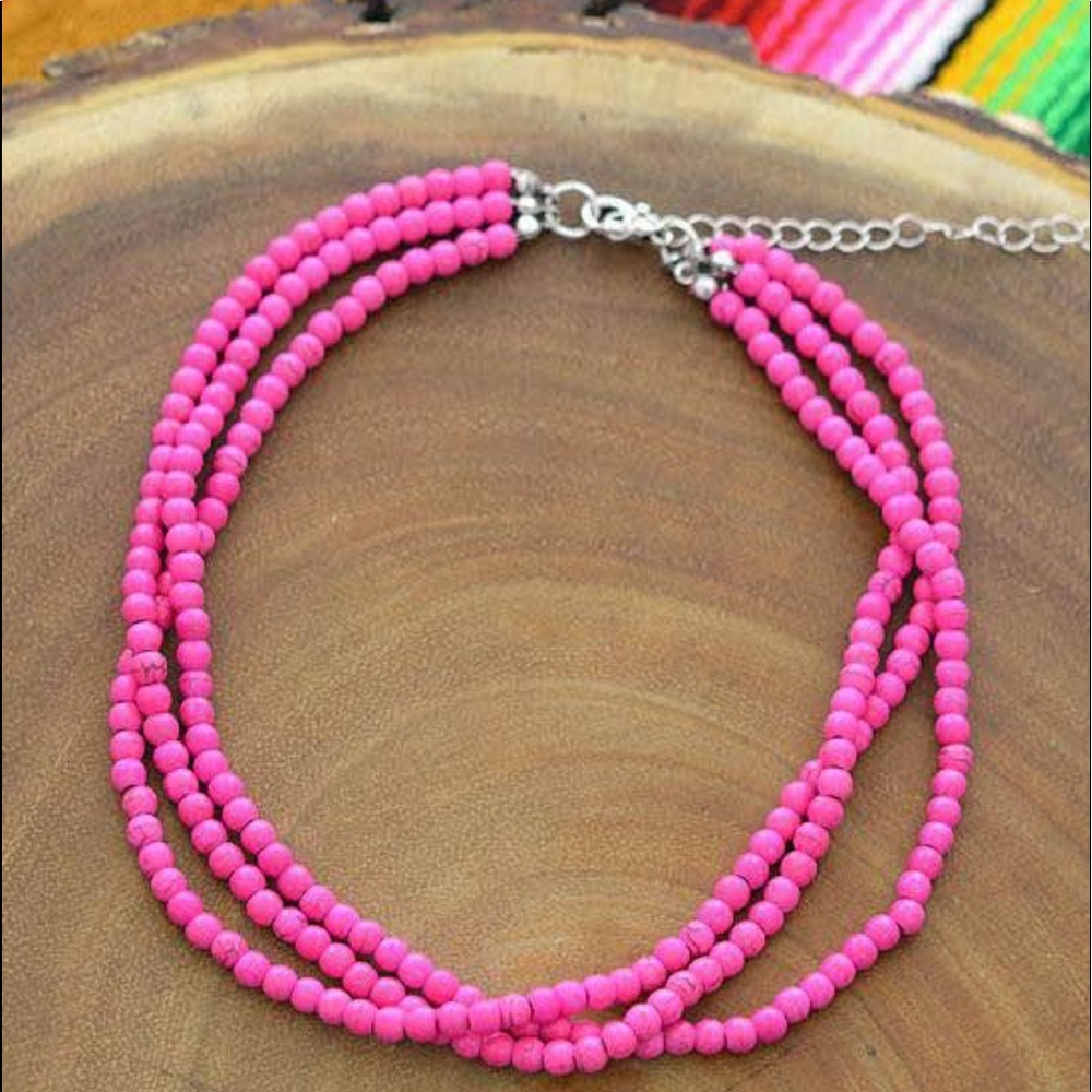 Fuchsia beaded choker